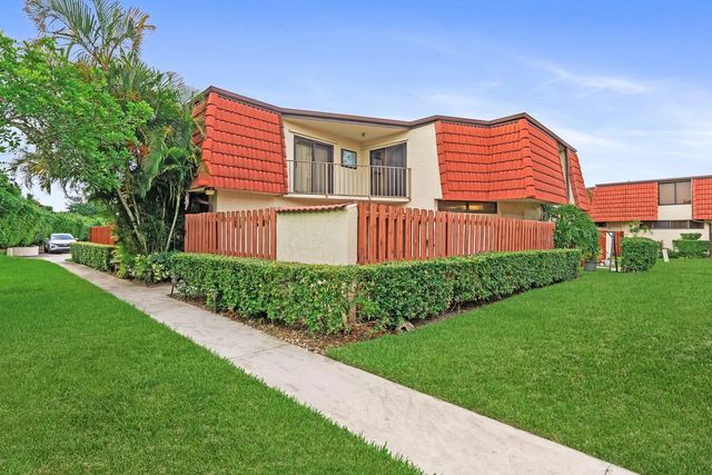 3874 Victoria Drive, West Palm Beach