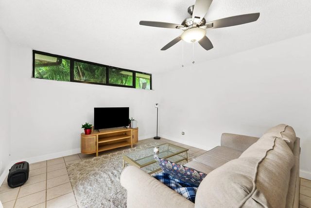 3 of 15 - 3874 Victoria Drive, West Palm Beach, FL