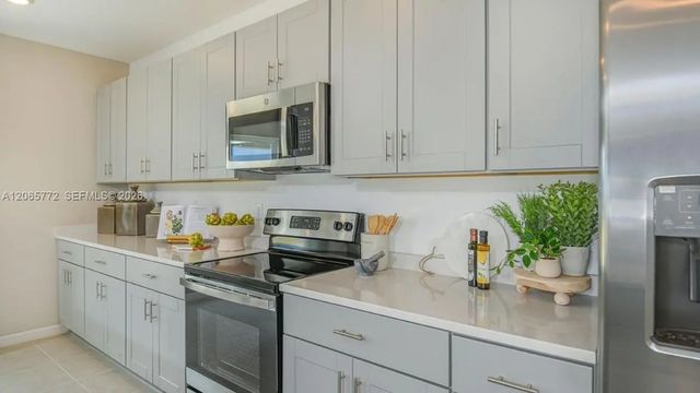 5 of 13 - 6786 Equinox Lane, North Fort Myers, FL