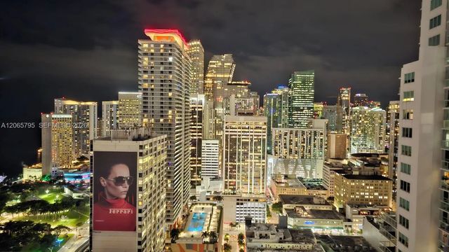 3 of 25 - 244 Biscayne Boulevard #3707, Miami, FL