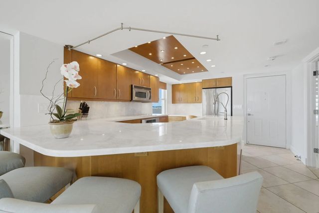 3901 S Flagler Drive #1104, West Palm Beach