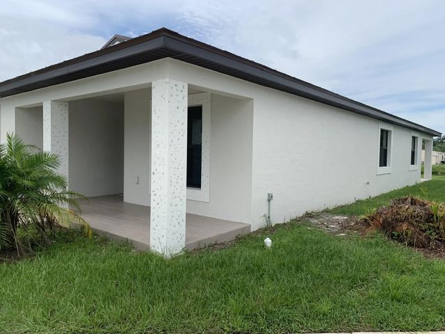 5 of 22 - 17 El Portal Lane, Port St. Lucie, FL