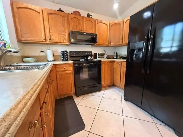 5 of 11 - 9631 W Elm Lane, Miramar, FL