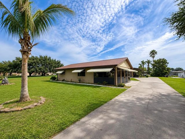1095 Chobee Loop, Okeechobee