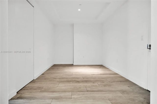 4 of 27 - 55 Sw 9th Street #3504, Miami, FL