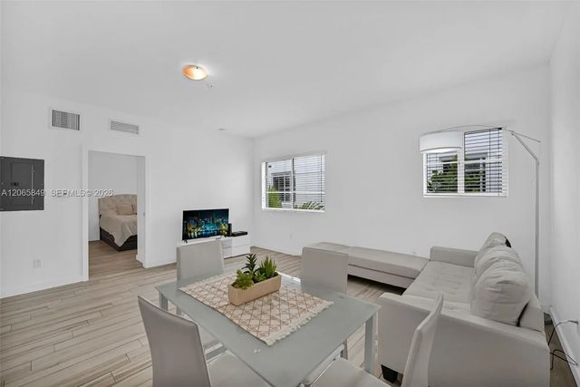 1560 Meridian Avenue #207, Miami Beach
