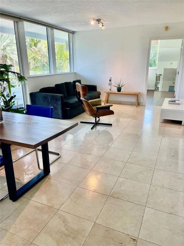 4 of 50 - 7800 Collins Avenue #309, Miami Beach, FL