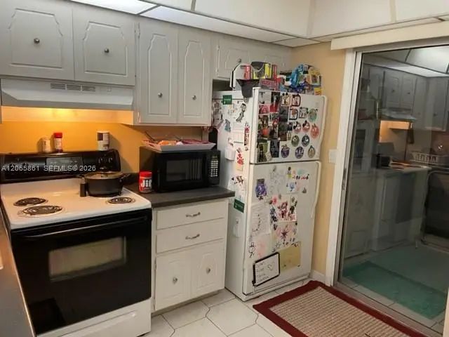 3777 Nw 78th Avenue #10g, Davie