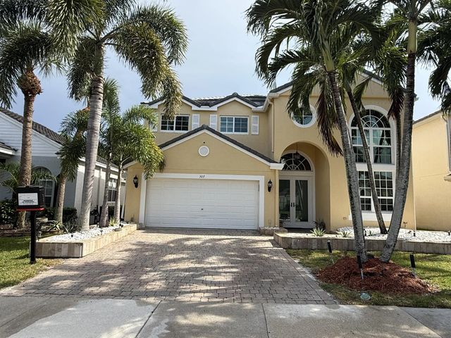 307 Berenger Walk, Royal Palm Beach