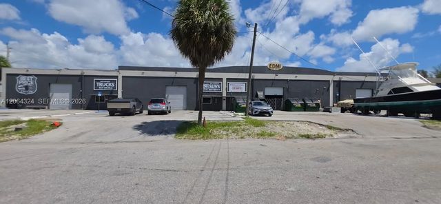 2 of 9 - 1063 Nw 1st Court, Hallandale Beach, FL