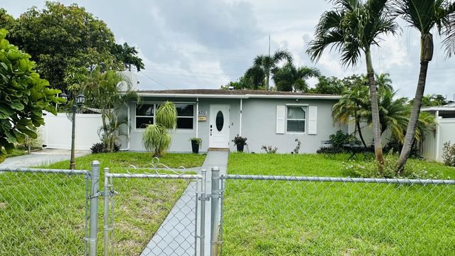 6710 Forest Court, West Palm Beach