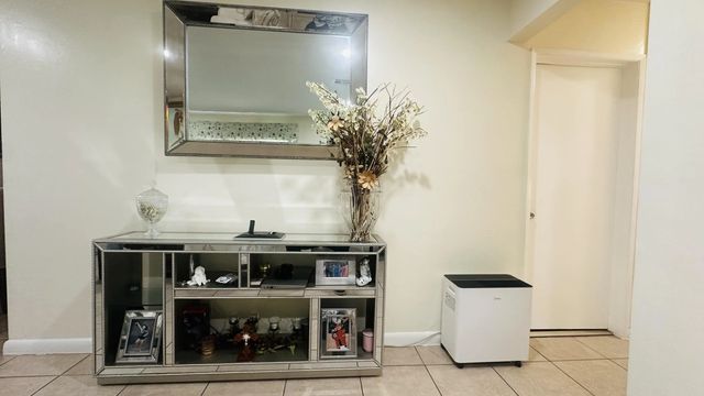 5 of 35 - 6710 Forest Court, West Palm Beach, FL
