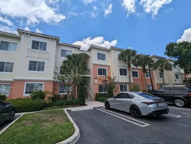 9857 Baywinds Drive #9103, West Palm Beach