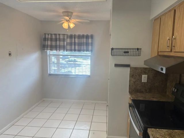 3 of 19 - 7300 Lake Cir Drive #202, Margate, FL