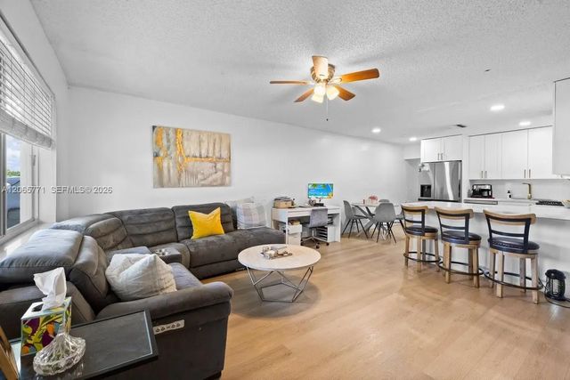 4 of 12 - 8921 Nw 26th Place, Sunrise, FL