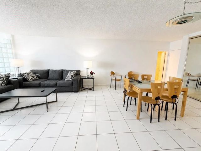 5 of 32 - 5005 Collins Avenue #616, Miami Beach, FL
