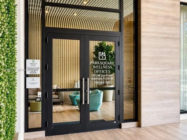 2920 Ne 207th Street #801, Aventura