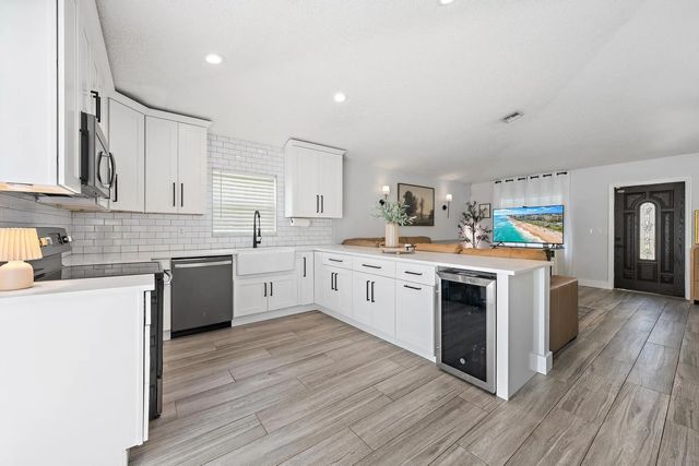 3 of 21 - 5483 Club Circle, Haverhill, FL