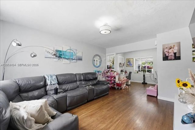 4 of 19 - N/A, Hialeah, FL