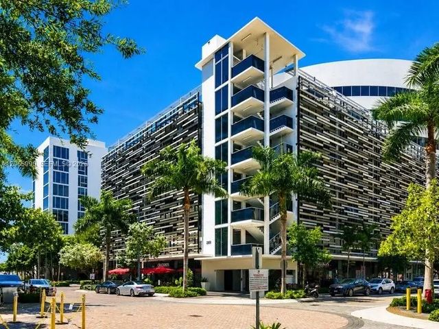 4 of 45 - 2920 Ne 207th Street #801, Aventura, FL