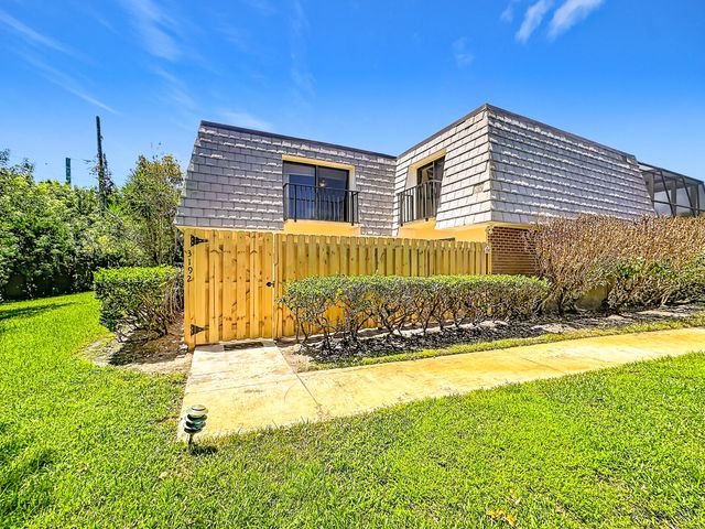 3 of 49 - 3192 Se Brook Street, Stuart, FL