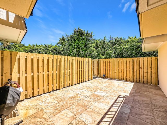 5 of 49 - 3192 Se Brook Street, Stuart, FL
