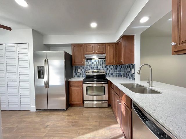 3 of 12 - 3948 Nw 77th Avenue #3948, Davie, FL