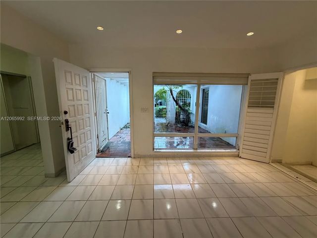 3 of 17 - 485 S Shore Drive, Miami Beach, FL