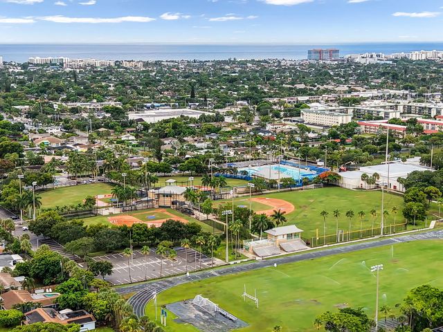 5 of 44 - 366 Se 1st Way, Deerfield Beach, FL