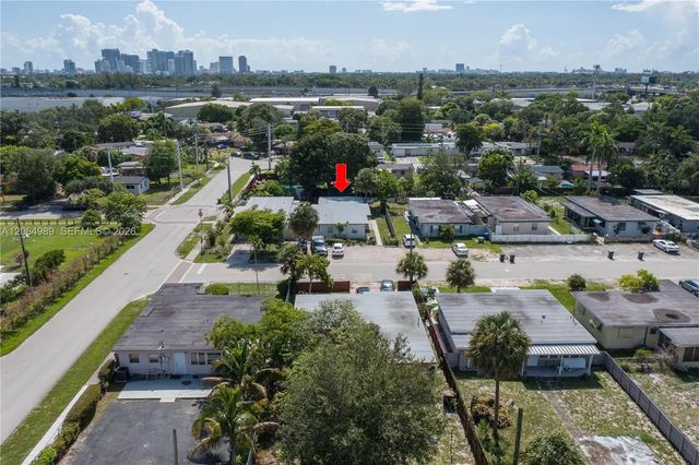 2 of 53 - 1004 Sw 24th Avenue, Fort Lauderdale, FL