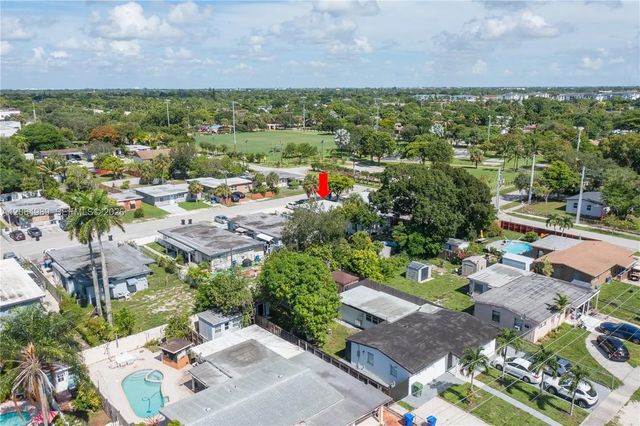5 of 53 - 1004 Sw 24th Avenue, Fort Lauderdale, FL