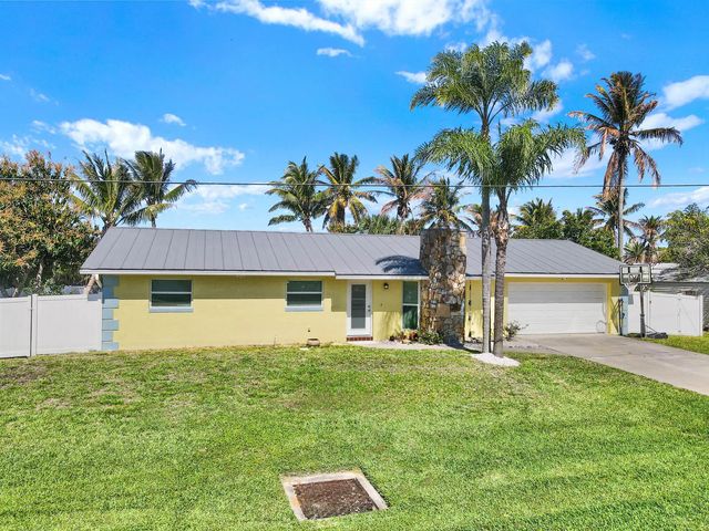 2 of 61 - 1902 Mimosa Avenue, Fort Pierce, FL