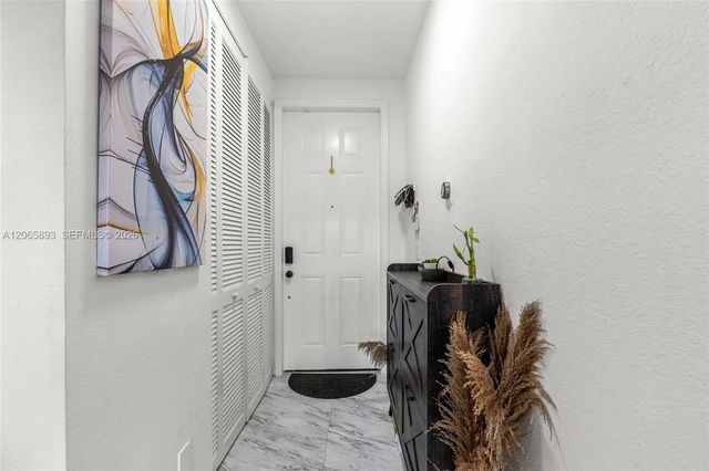 2 of 33 - 230 Se 29th Avenue #21, Homestead, FL