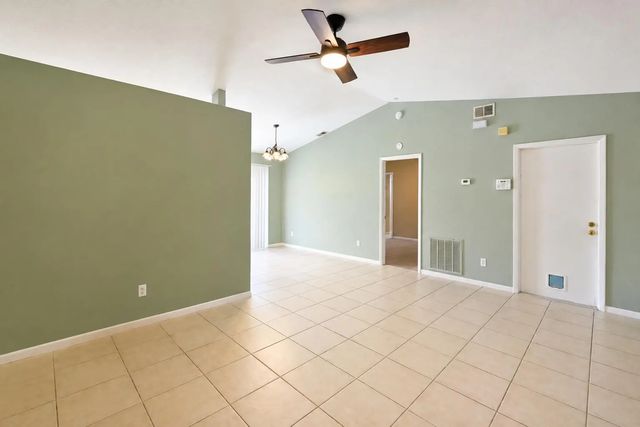 3 of 27 - 513 Sw Lakota Avenue, Port St. Lucie, FL