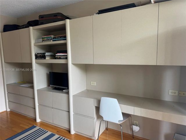 4 of 18 - 3000 Island Boulevard #332, Aventura, FL