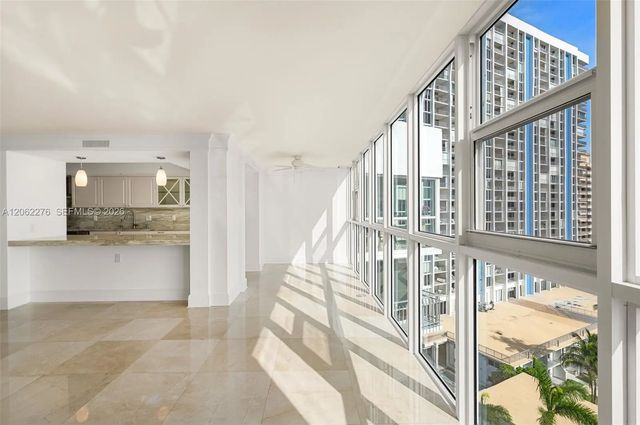 5 of 60 - 600 Grapetree Drive #11dn, Key Biscayne, FL