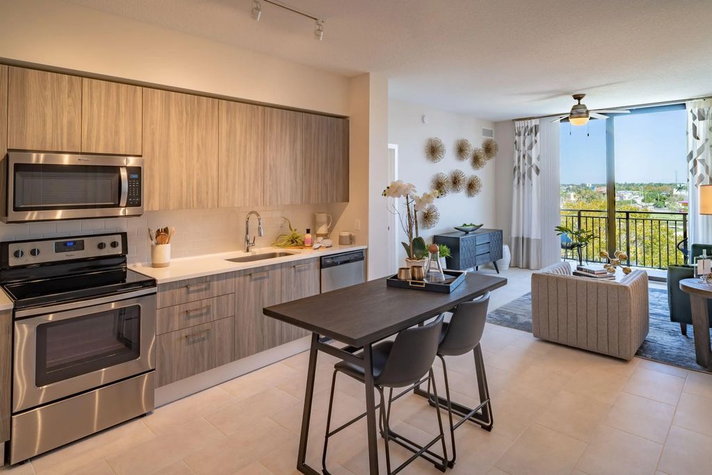 17945 Sw 97th Avenue #445, Palmetto Bay