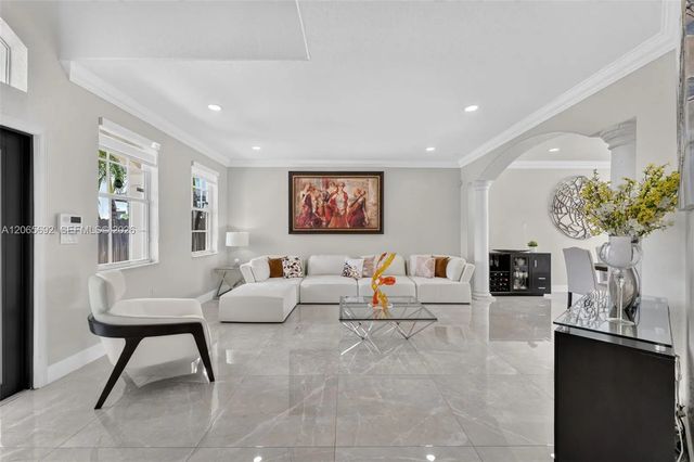 5 of 39 - 1051 Sw 144th Place, Miami, FL