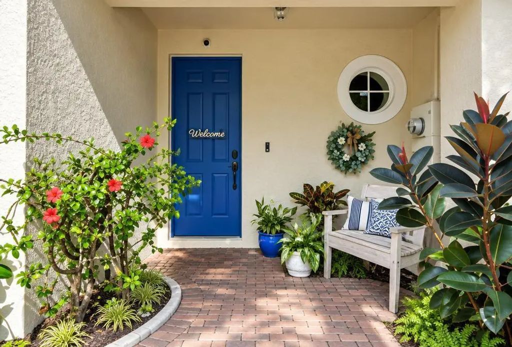 2823 S Evergreen Circle, Boynton Beach