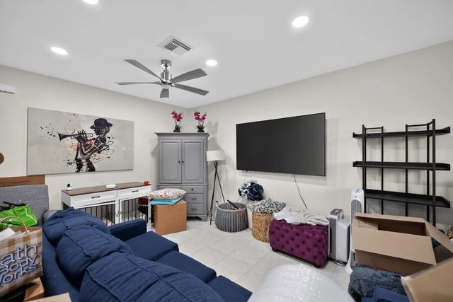 5 of 28 - 2823 S Evergreen Circle, Boynton Beach, FL