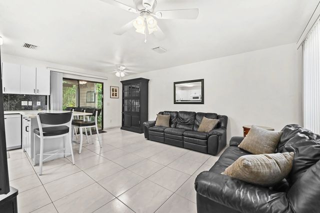 3 of 28 - 3906 Kewanee Road, Lake Worth, FL