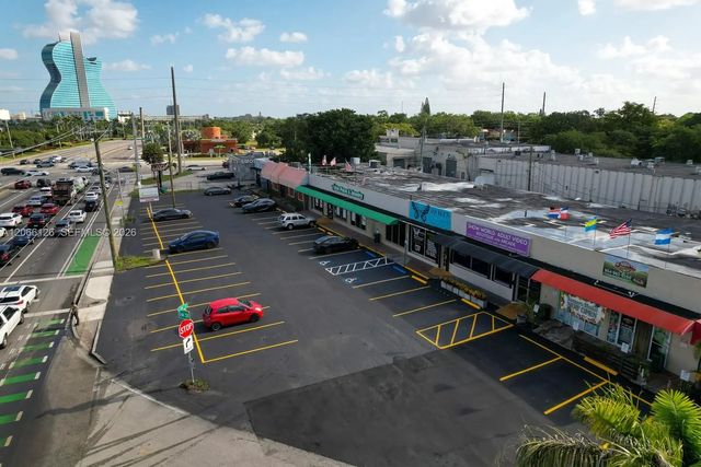 3 of 4 - 4221 N State Road 7 #4221, Hollywood, FL