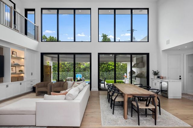 5 of 46 - 2400 Ne 27th Avenue, Fort Lauderdale, FL