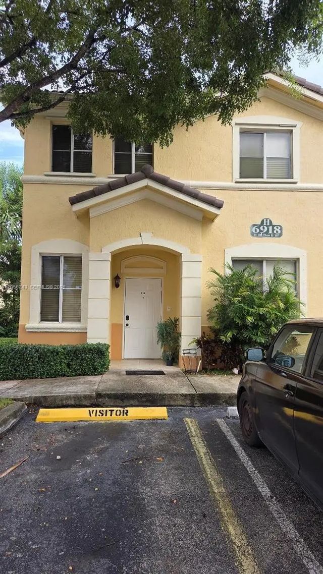 6918 Nw 177th Street #h100, Hialeah