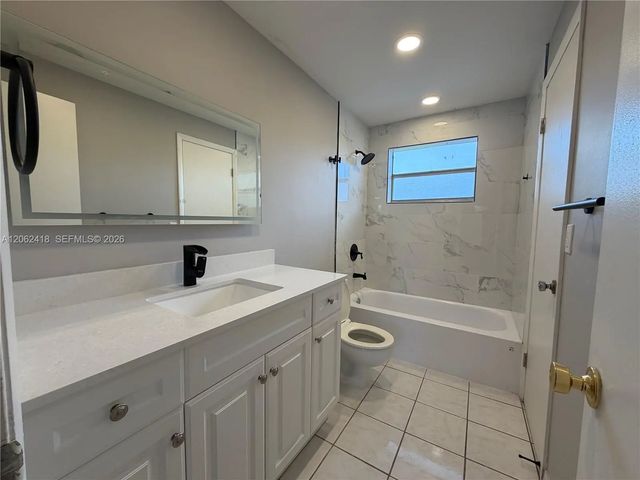 5 of 29 - 5071 W Oakland Park Boulevard #205, Lauderdale Lakes, FL
