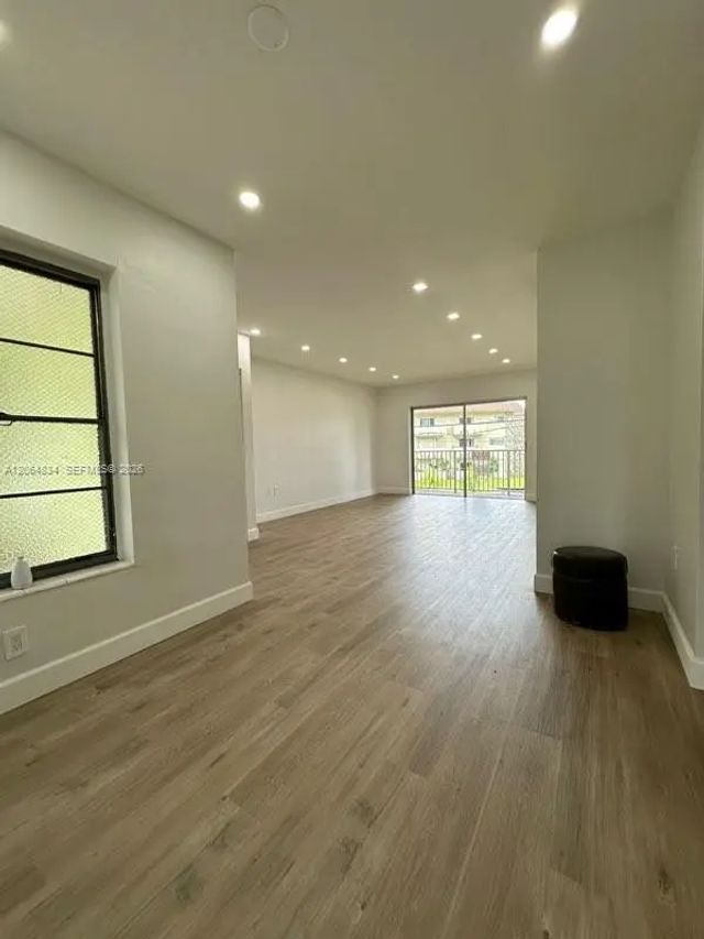 4 of 13 - 7610 Sw 82nd Street #j208, Miami, FL