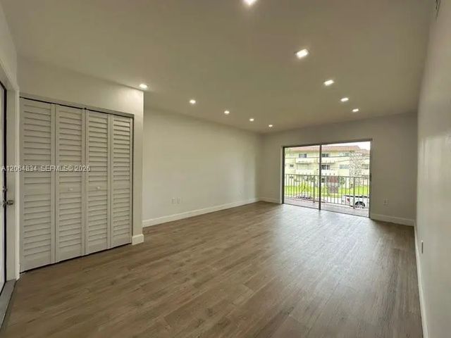5 of 13 - 7610 Sw 82nd Street #j208, Miami, FL