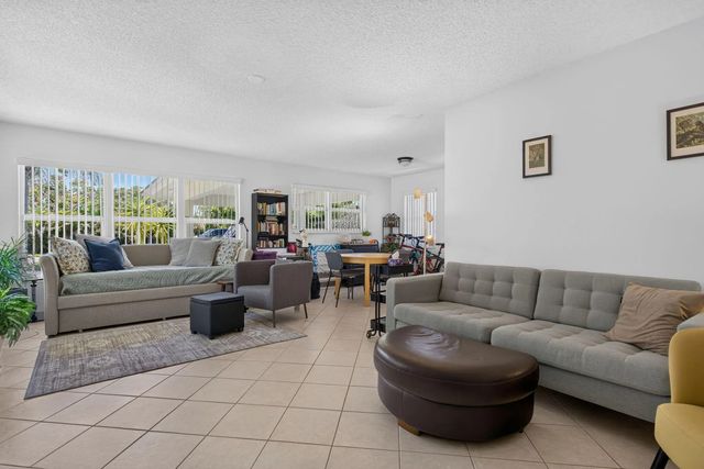 5 of 34 - 2607 Ne 30th Street, Fort Lauderdale, FL