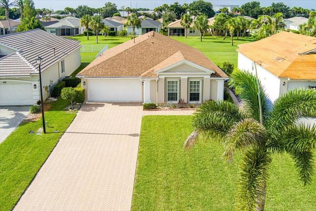 2 of 36 - 401 Sw Lake Forest Way, , FL