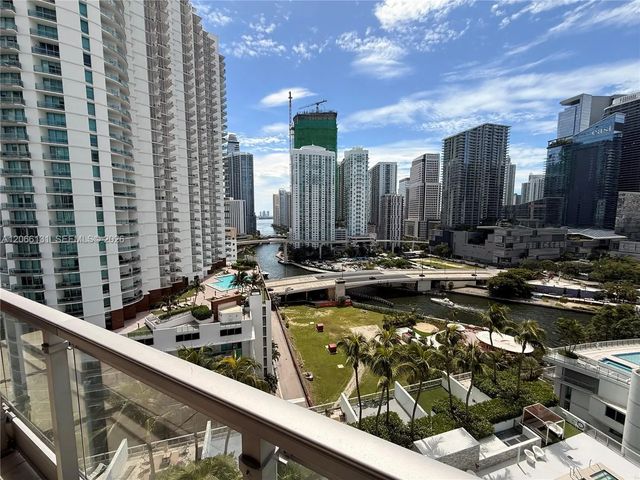 4 of 8 - 90 Sw 3rd Street #1801, Miami, FL